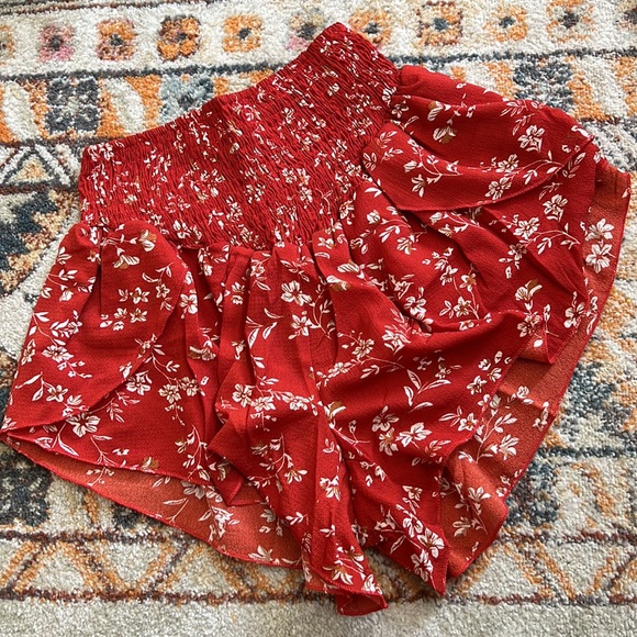 NWT Zaful Two Piece Short and Crop Top Set - Picture 2 of 6